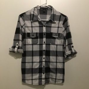 Plaid button down, M